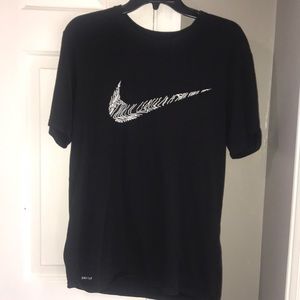 Black Nike T-shirt